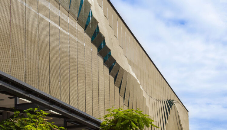 Kaynemaile mesh made from polycarbonate maintains a high level of airflow and transparency while also protecting from sun, wind and rain creating beautiful and unique designs.